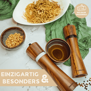 Salz und Pfeffermühlen aus Akazienholz - Gewürzmühle Groß 5 - Teilig | Geschenkset inkl. Rezeptbuch - Bambuna